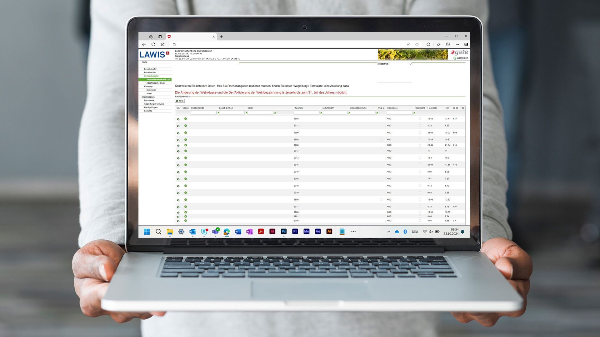 Ein Screenshot der Anwendung Traubenpass wird auf einem Laptop angezeigt.