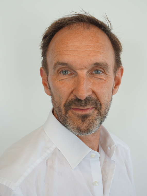 Ritratto Achim Walter